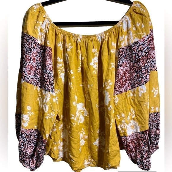 entro Tops - Entro blouse shirt top Sz L.  G-13